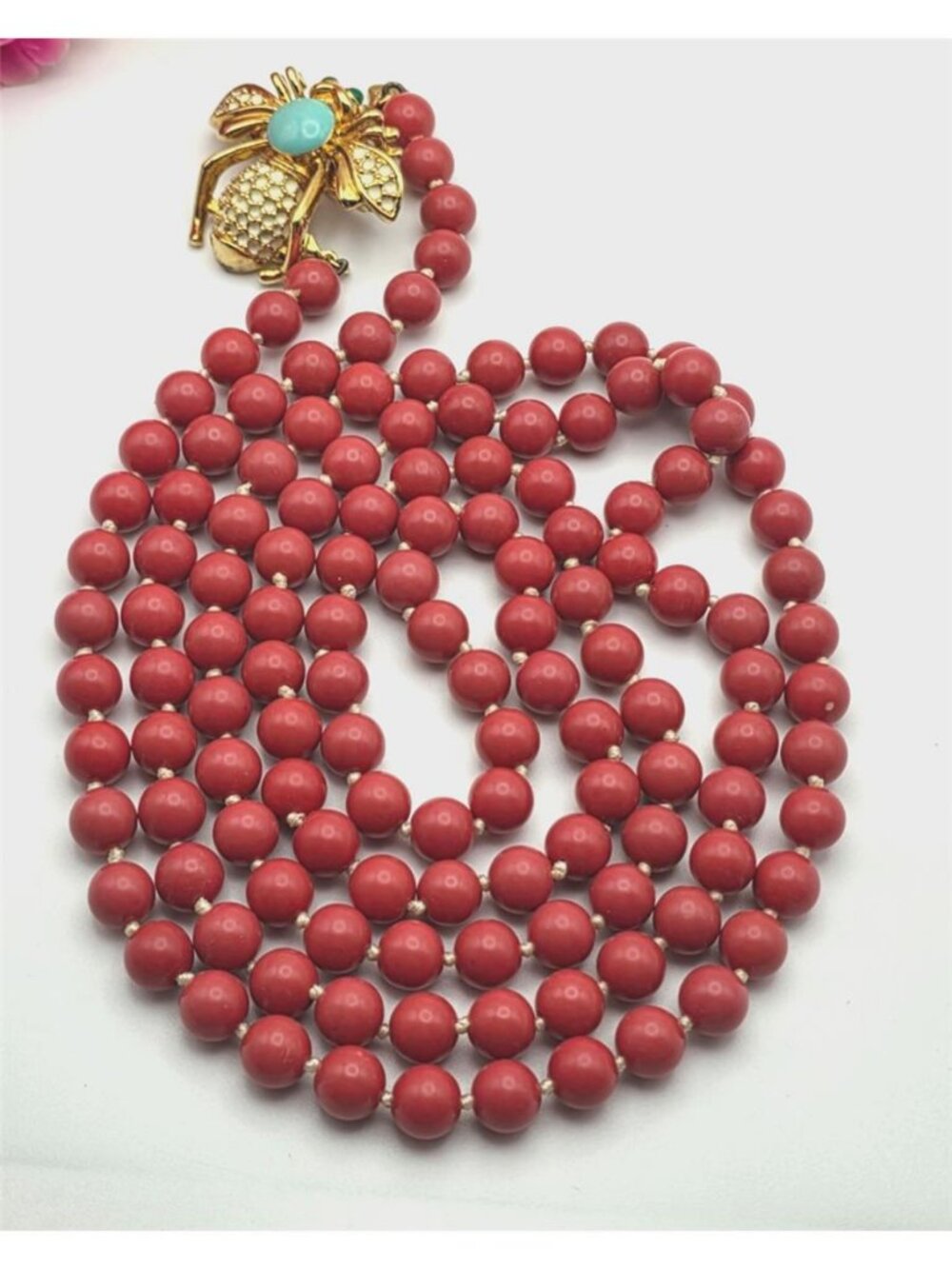 Red Faux Coral Glass Bead Bee Brooch Clasp Necklace 57 in Vintage - Picture 2 of 11